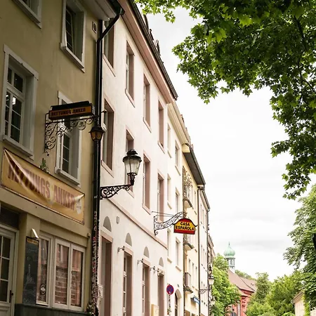 Black Forest Base-zentral Am Martinstor * Freiburg im Breisgau