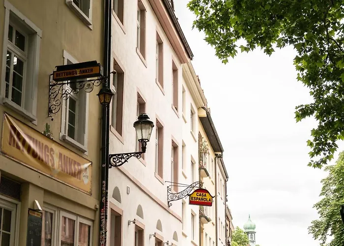 Black Forest Base-zentral Am Martinstor * Freiburg im Breisgau